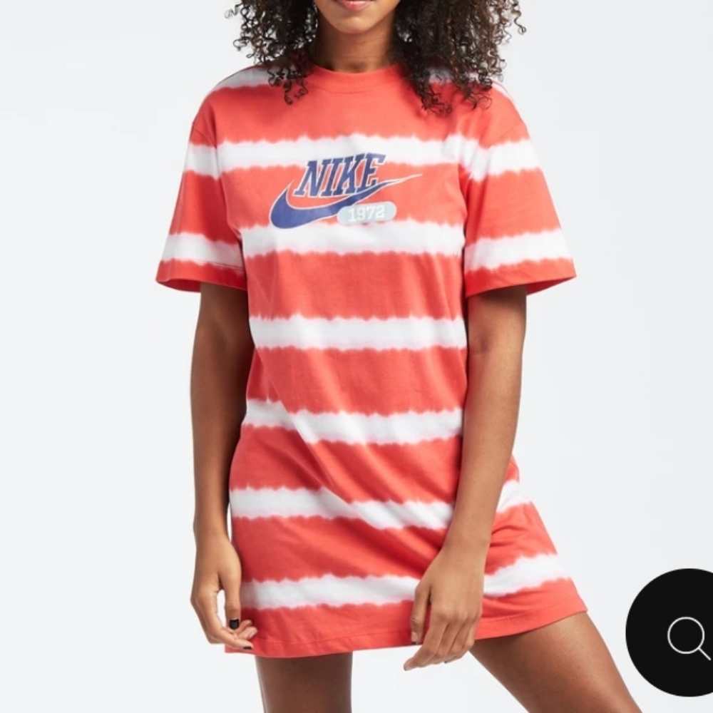 NWT Nike TIE-DYE LOGO Dress